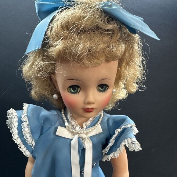 Vintage 1950s Ideal VT-18 Doll with Sleep Eyes - Picture 3 of 10